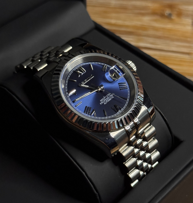 seiko mod day date chiffre romains bleu